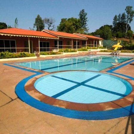 Cold Spot Village Resort Mahābaleshwar Esterno foto