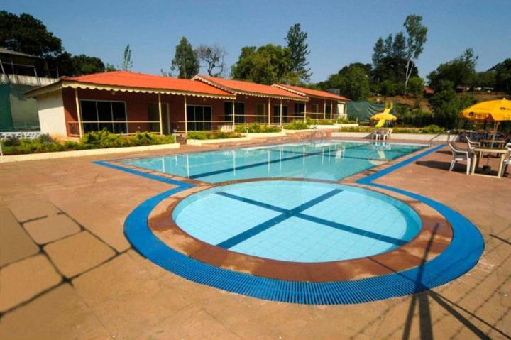 Cold Spot Village Resort Mahābaleshwar Esterno foto